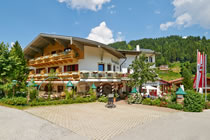 Hotel in Filzmoos im Sommer